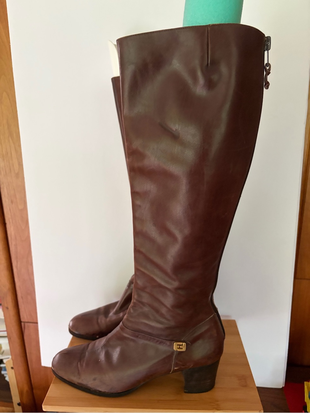 Vintage Salvatore Ferragamo Brown Tall Leather Riding Boots. Made in Italy 8.5AA